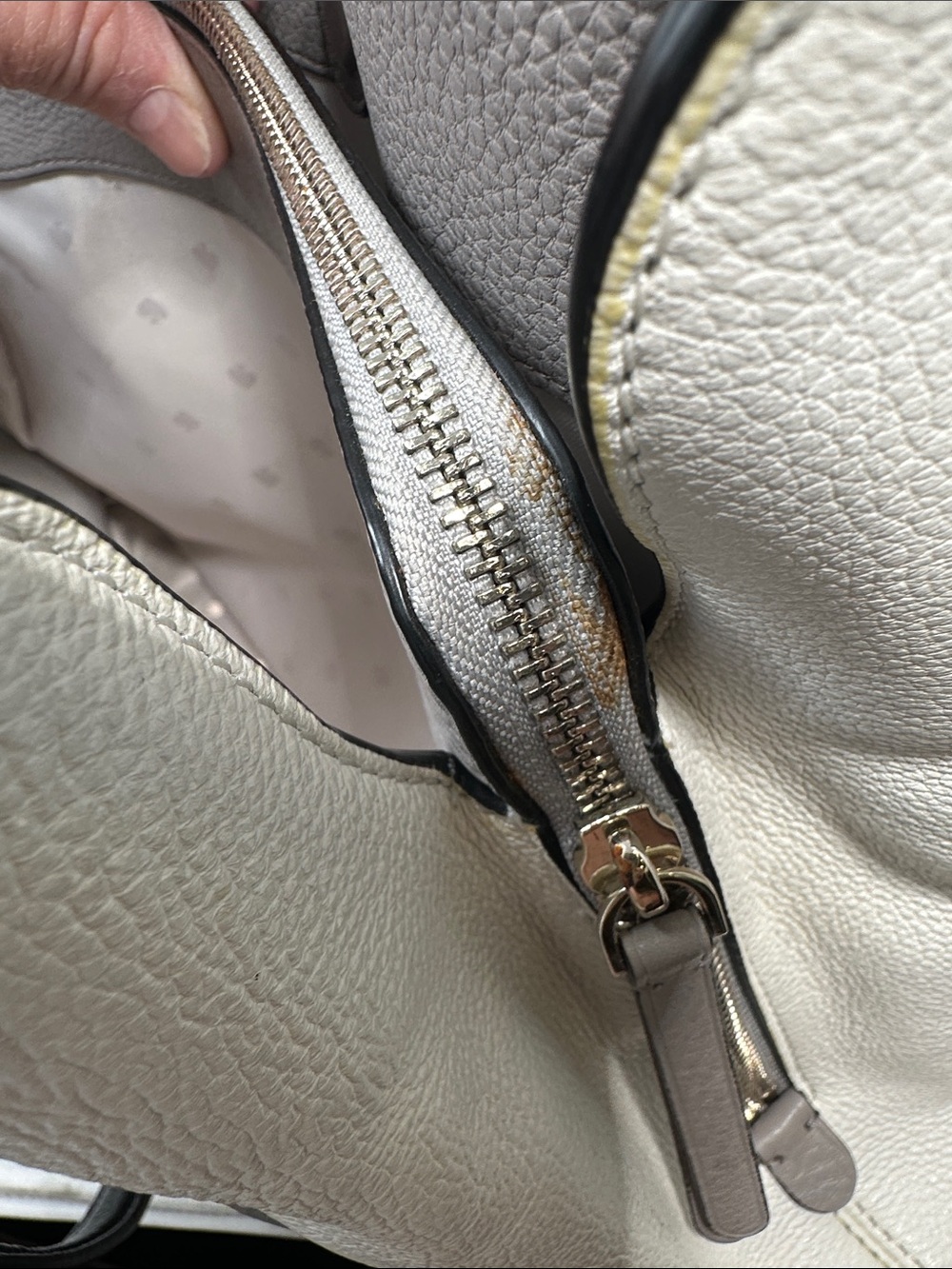 Kate Spade tote - Picture 10 of 10